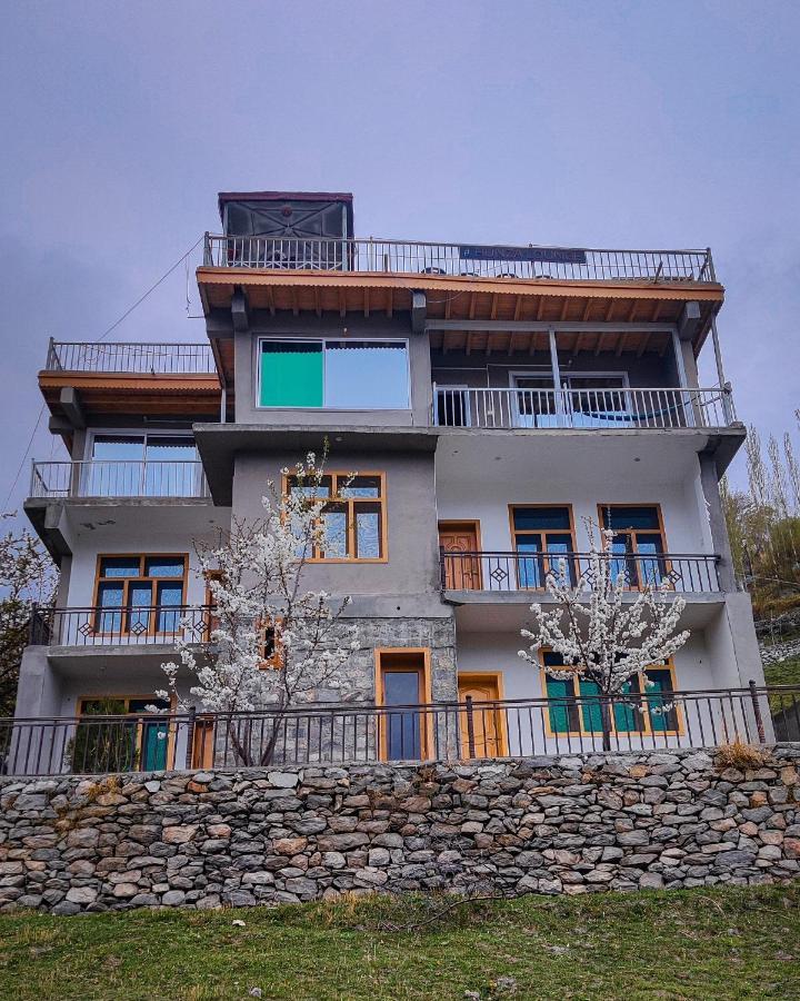 Hunza Lounge Hotel Karimabad  Ngoại thất bức ảnh